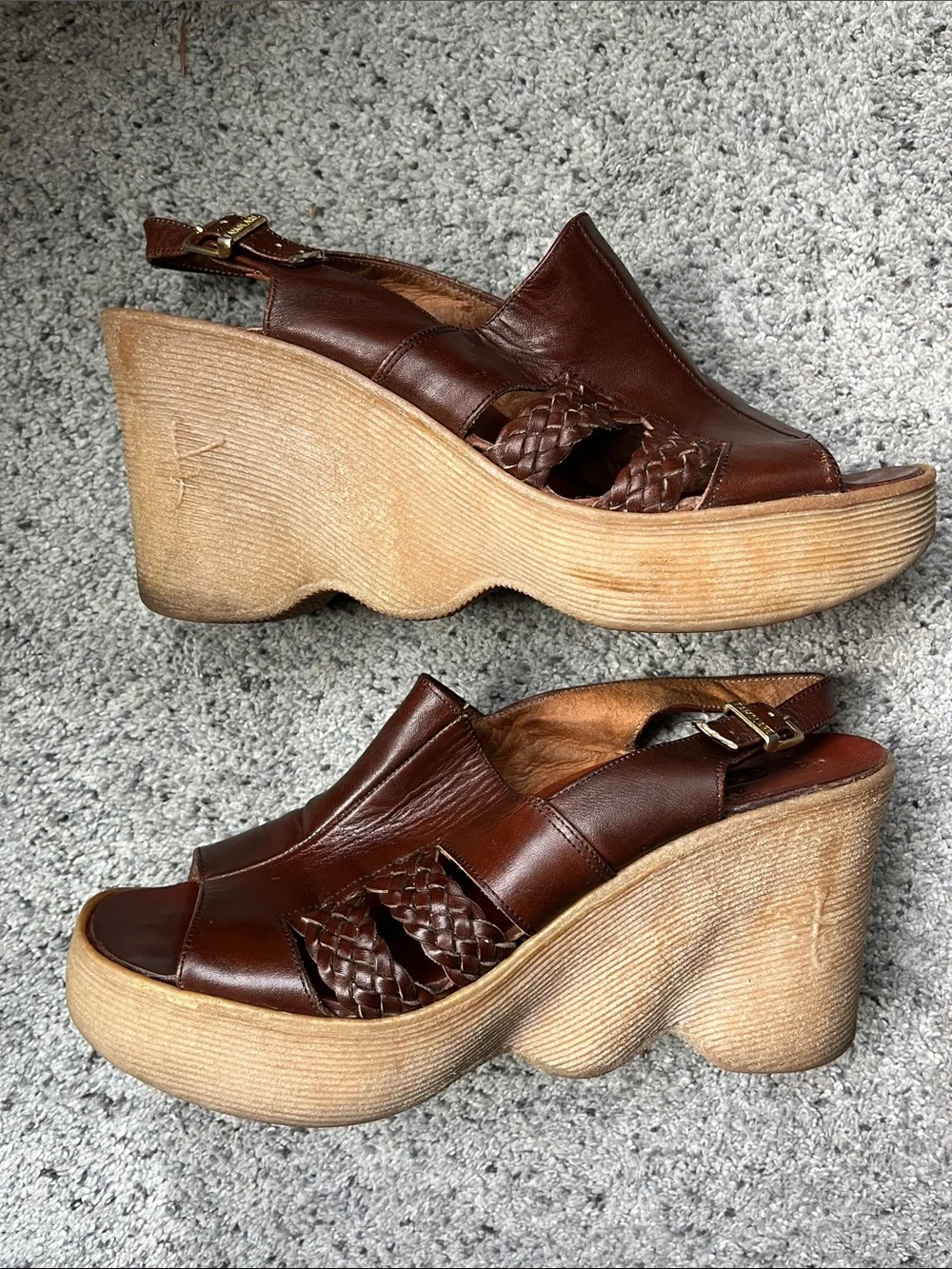 Famolare-Beautiful Vintage Hi There platform Leather Woven Slingback Sandals